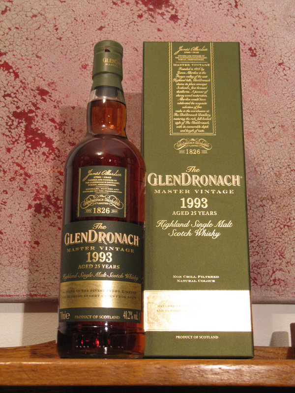 GLENDRONACH 1993  -- Master vintage  --  RARE  --  25 y.o.  --  48,2 %