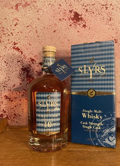 SLYRS 10 Jahre cask strength 2007  --  63,5 % - only 296 bot.  --  VERY RARE !